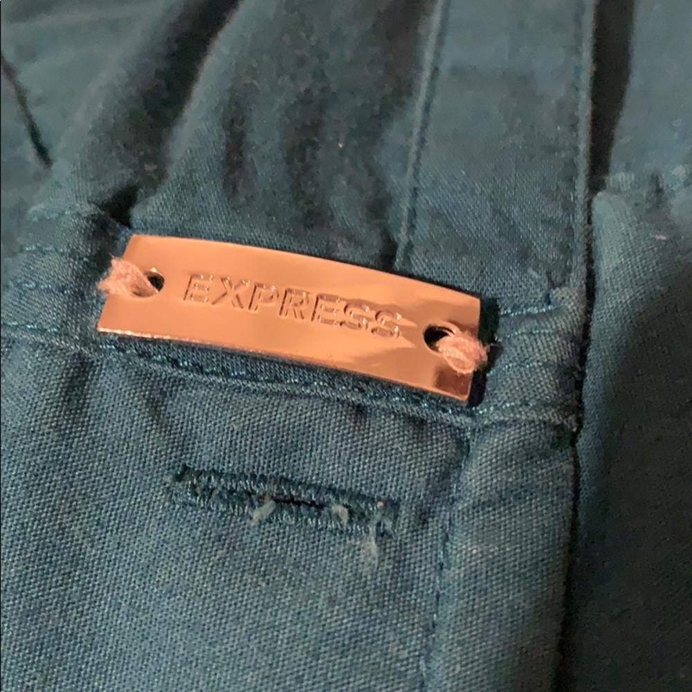 Express Button-Down - Picture 5 of 5